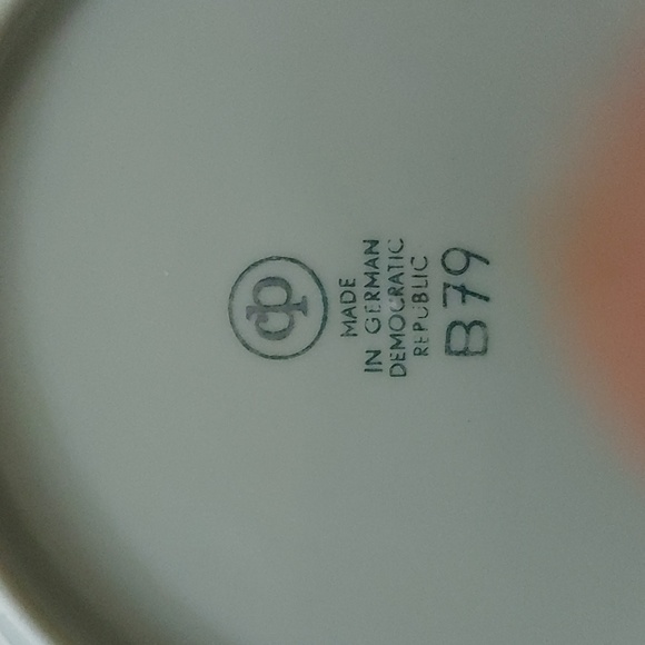 6 CP German Democratic dessert plates - Picture 3 of 3